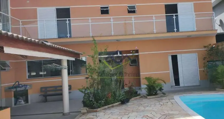 Sobrado com 4 quartos à venda, 229 m² por R$ 1.590.000 - Centro - Arujá/SP