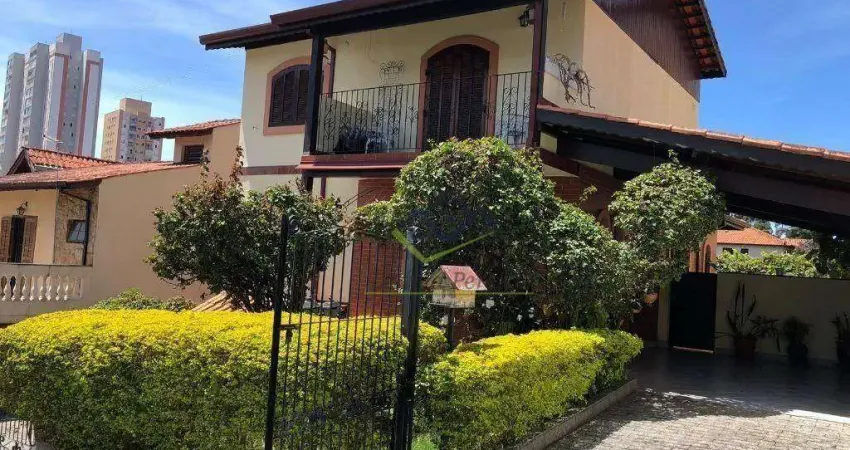 Sobrado com 4 quartos à venda, 300 m² por R$ 850.000 - Parque Santana - Mogi das Cruzes/SP