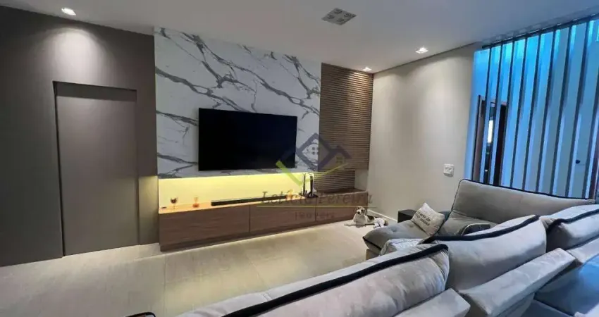 Casa com 4 dormitórios à venda, 200 m² por R$ 1.800.000,00 - Chácara Faggion - Suzano/SP