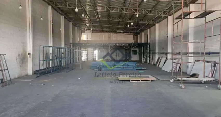 Galpão para alugar, 550 m² por r$ 15.500,00/mês - vila maria de maggi - suzano/sp