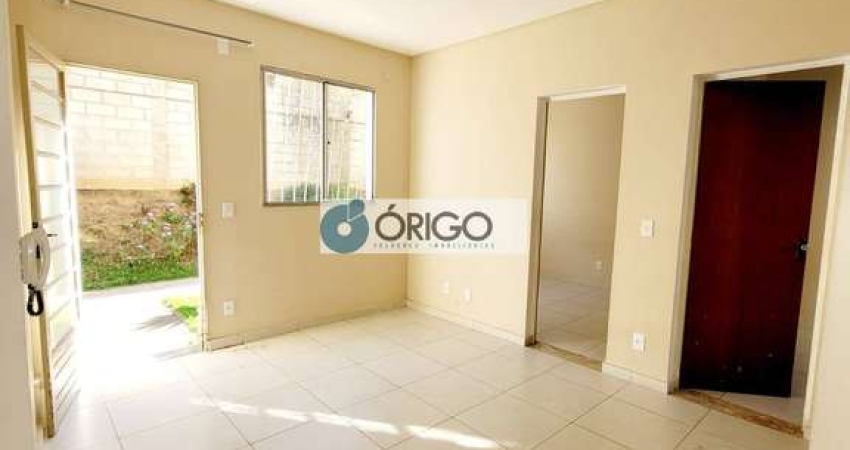 Centro de Contagem - Casa Geminada - 2 Quartos - 1 Vaga - Área Externa