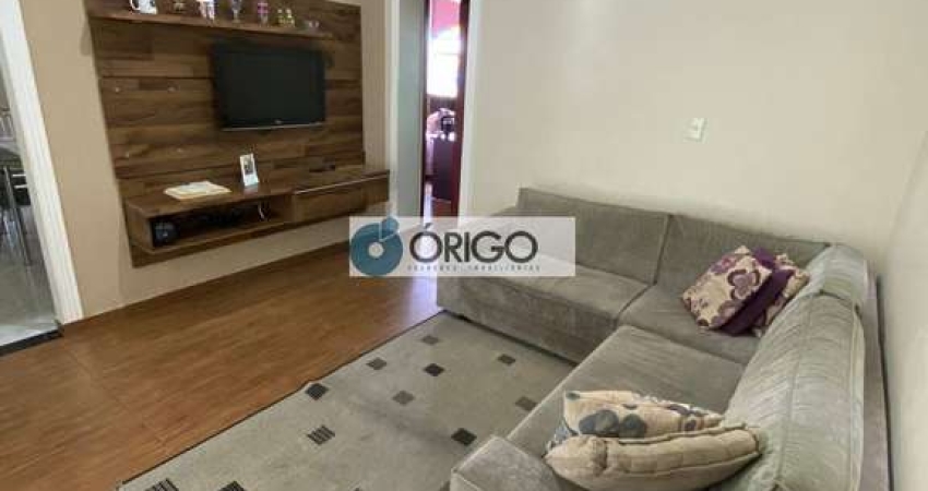 Casa Colonial em lote de 406m² | 110m² de área construída | 06 vagas