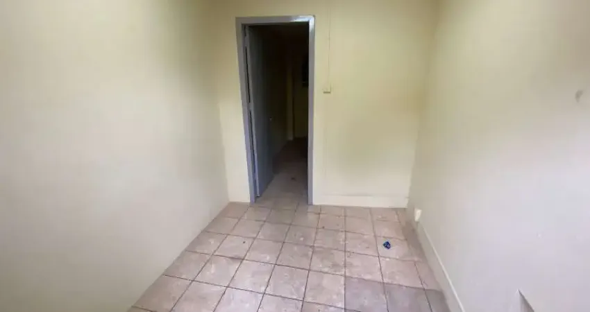 Casa com 1  dormitorio para alugar no bairo  cerâmica em  são caetano do sul