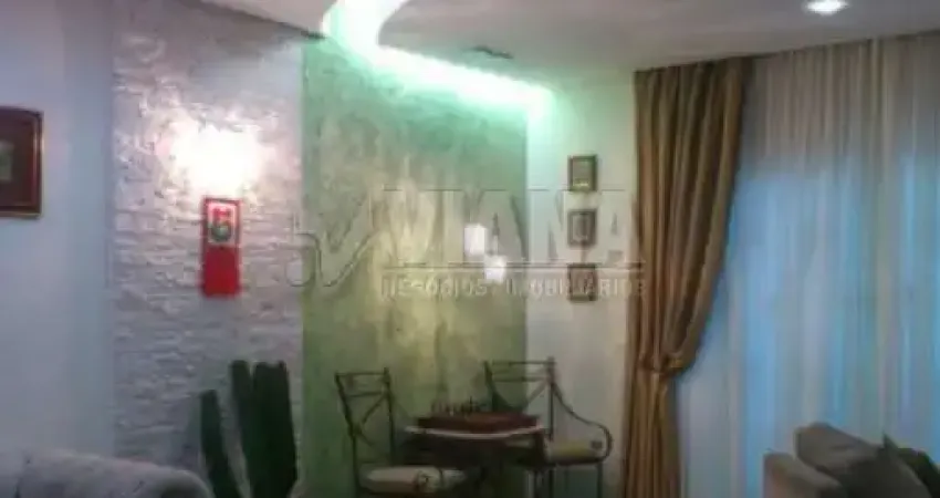 Casa Térrea à Venda com 3 Dormitórios no Bairro Cerâmica em São Caetano Do Sul