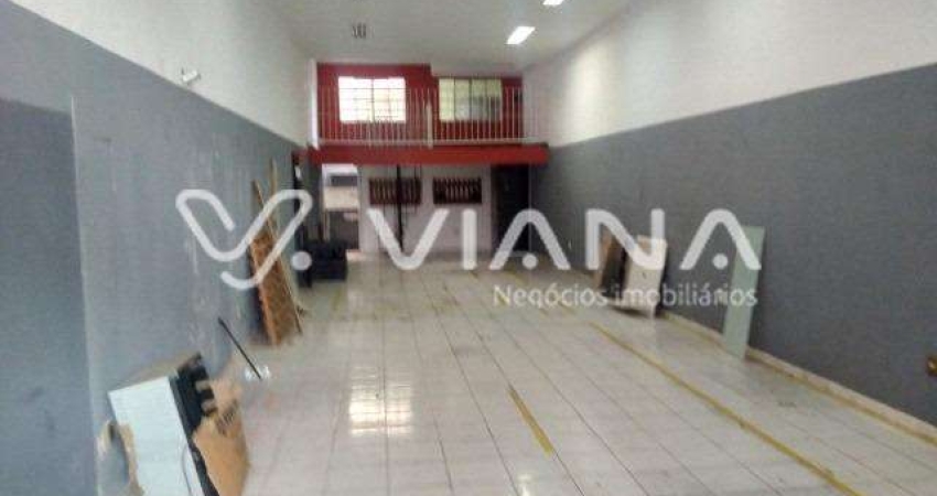 Salão e Conjunto Comercial (3) à Venda no Jardim Santo André !