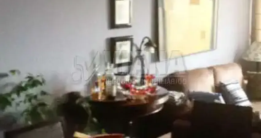 Apartamento com 3 Dormitorios em Vila Guiomar , Santo André