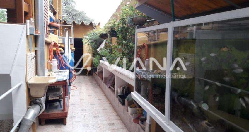 Casa Térrea à Venda com 4 Dormitórios na Vila Príncipe de Gales em Santo André