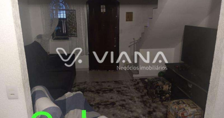 Sobrado à Venda com 3 Dormitórios no Bairro Camilopolis em Santo André.