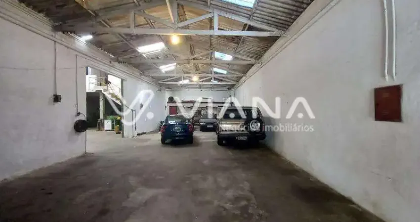 Galpão Industrial á venda no Bairro Utinga em Santo André