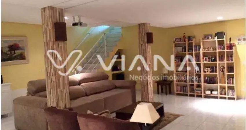Sobrado à Venda com 3 Quartos no Bairro Vila Floresta em  Santo André!