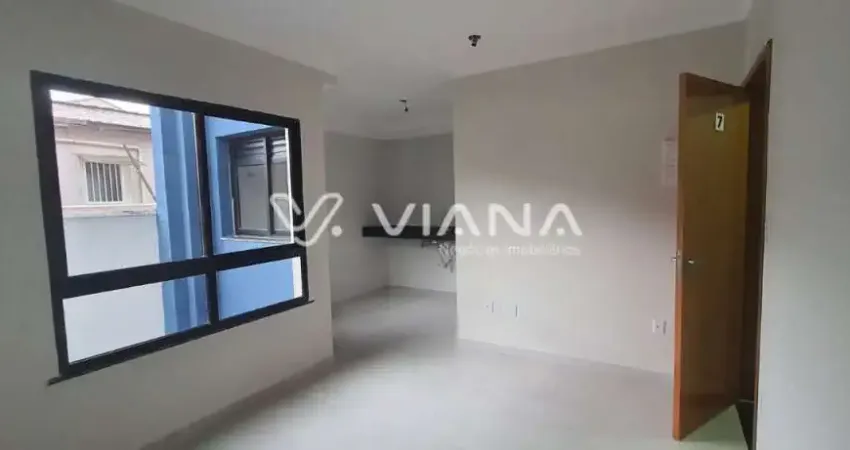 Apartamento Térreo com Quintal à Venda com 2 Dormitórios na Vila Califórnia em São Paulo
