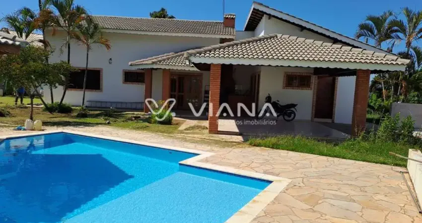 Casa linda em condomínio fechado com 3 quartos na cidade de itu