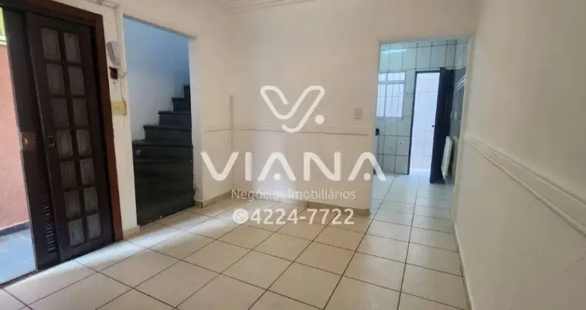 Sobrado à venda em Vila Privativa no Bairro Santa Maria em São Caetano do Sul