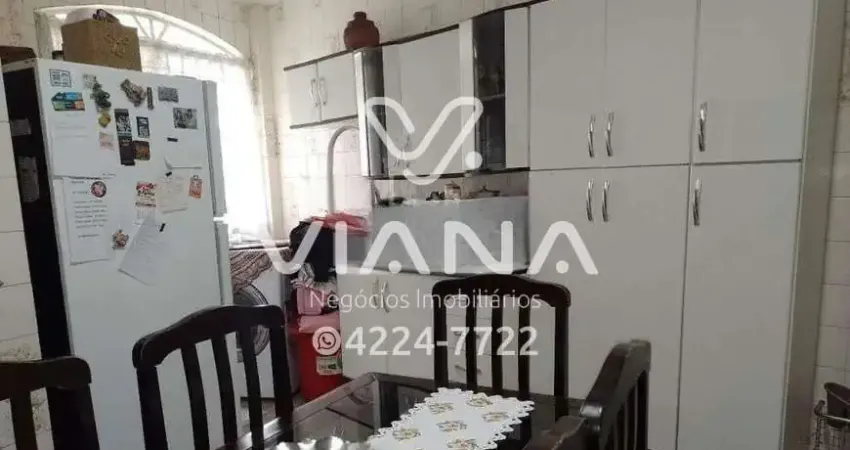 Sobrado Invertido com 4 Quartos à Venda em Santo André/SP.