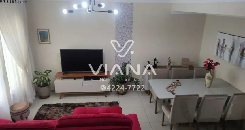 Lindo sobrado em condomínio fechado próximo ao monotrilho - Vila Santa Clara