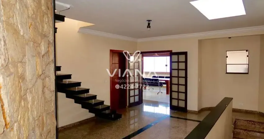 Prédio Uso Misto À Venda com 700 m², 22 Vagas e Alto Potencial de Renda em Santo André/SP.