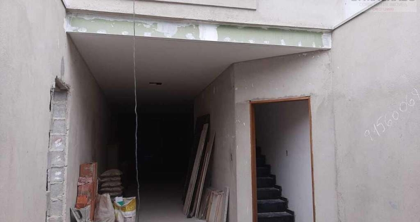 Sobrado para Venda em Santo André, Santa Maria, 3 dormitórios, 2 suítes, 2 banheiros, 4 vagas