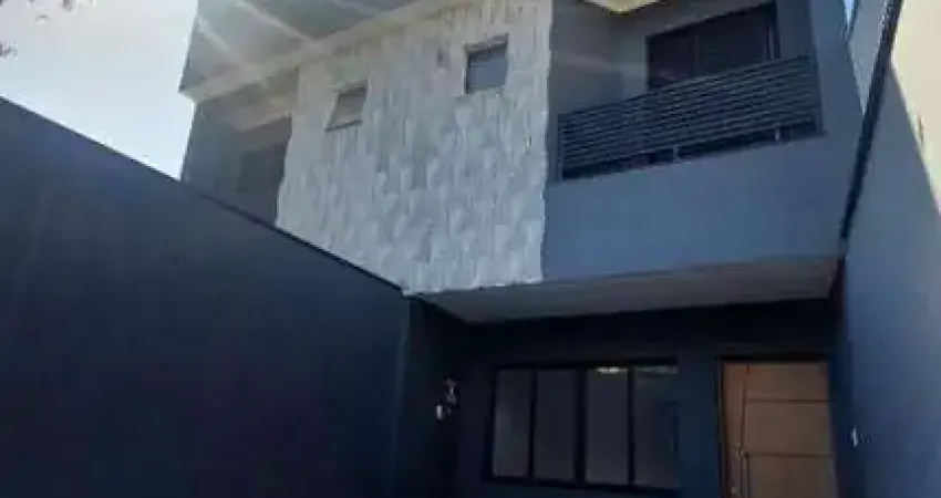 Sobrado para Venda em Santo André, Parque Jaçatuba, 2 dormitórios, 2 suítes, 1 banheiro, 1 vaga
