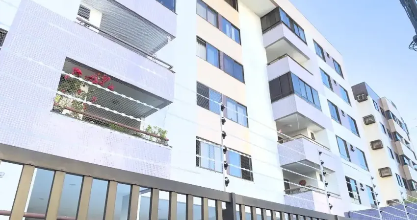 Cobertura a venda, 253m2, 4/4, 03 suítes, 02 vagas de garagem