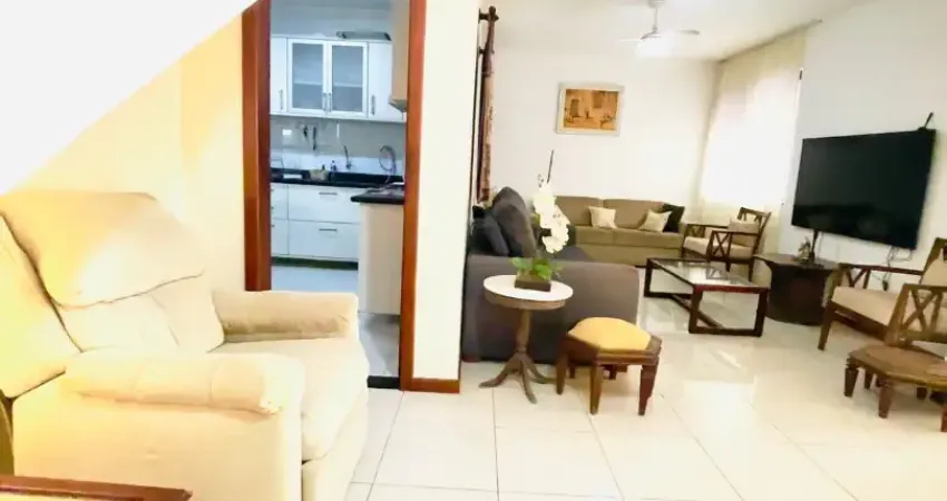 Cobertura a venda, 253m2, 4/4, 03 suítes, 02 vagas de garagem