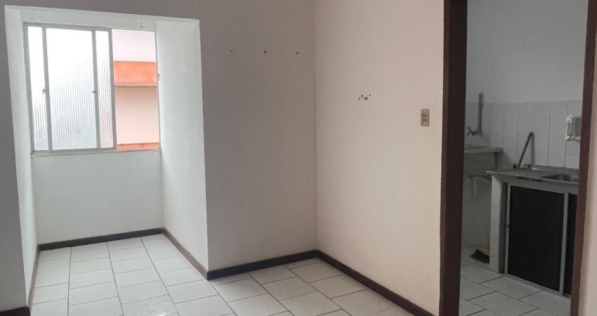 Apartamento à venda, 45m2, 1/4, sala, banheiro, vaga de garagem