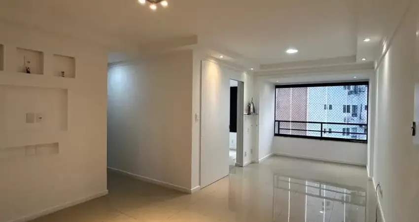Apartamento para locação, 3/4, 89m2, área de serviço, 02 vagas de garagem.