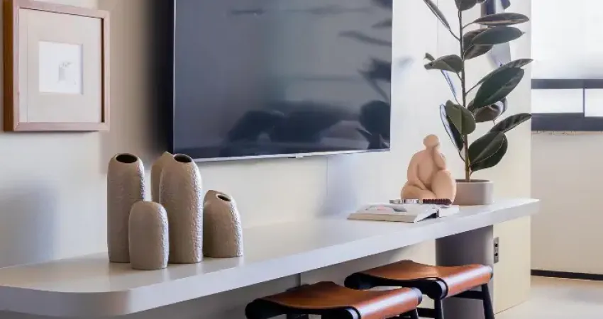 Apartamento para locação, 1/4, 02 banheiros, varanda, vaga de garagem