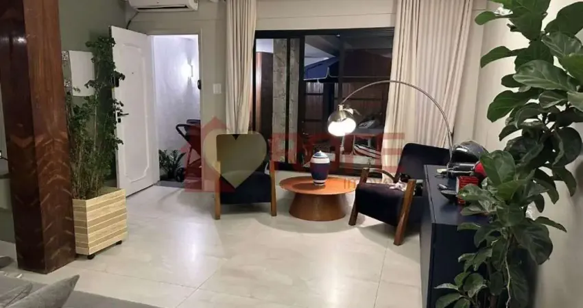 Viva o luxo no campo belo! sobrado reformado com 195m², 3 dormitórios, 1 suíte e área gourmet extern