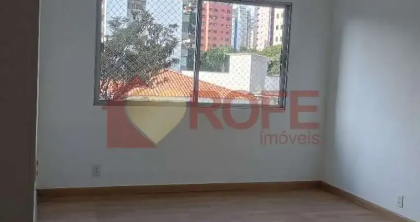 3 dormitórios, 2 banheiros, área de serviço e dependencias.