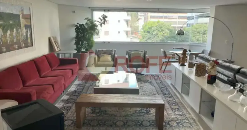 Espaçoso apto de 3 quartos com 236m² e 3 vagas | lazer completo e ótima localização