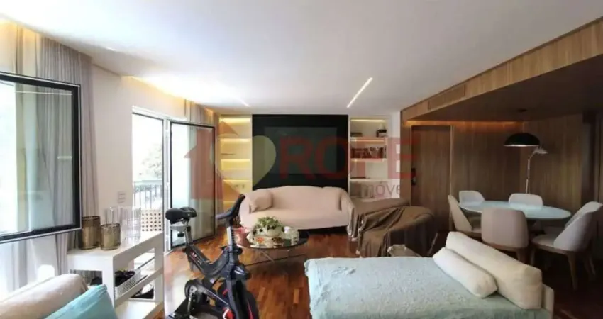 Apartamento reformado com 3 suítes na cobiçada quadra dos príncipes em moema!