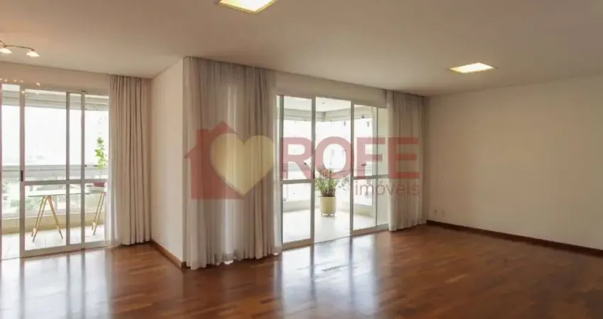 Apartamento 234 m² com 4 dormitórios, sendo 4 suítes, 4 vagas à venda, deposito privativo no bairro