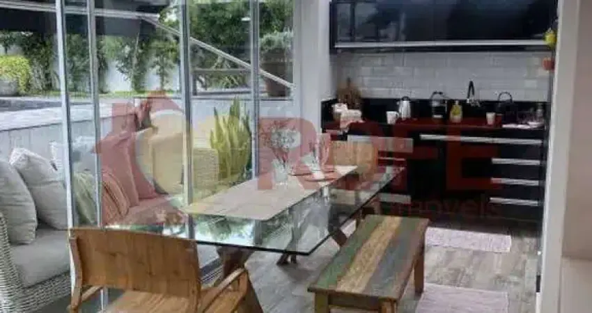 Cobertura, 2 quartos, 2 suites, 2 vagas de garagem, alto padrão, 195m2, moema