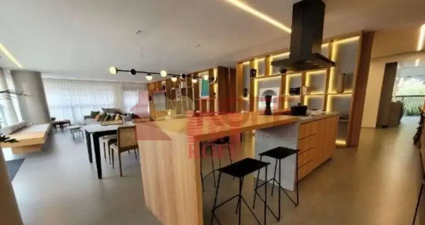 Ibirapuera park ! ao lado do parque ! belos 153 metros , 3 dormitórios suítes , 2 vagas + depósito p