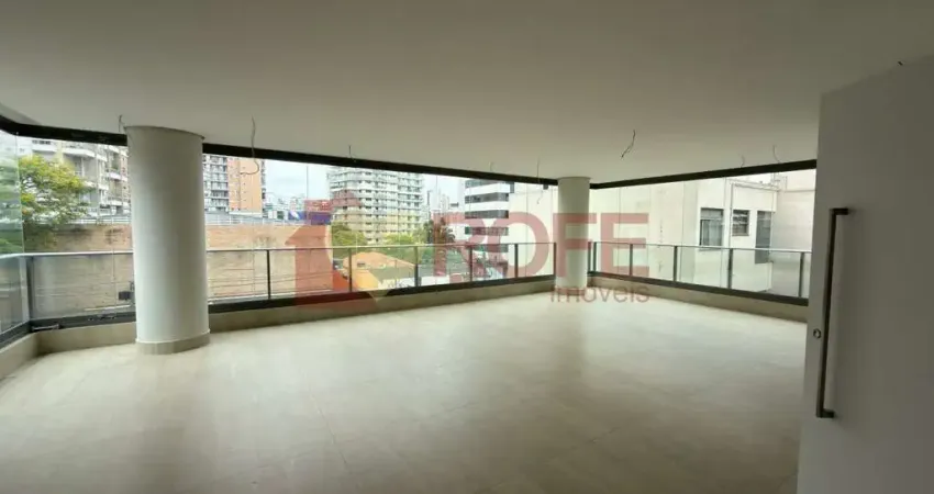 OPORTUNIDADE REVENDA - Amplo Apartamento de 4 Quartos com Varanda na Vila Nova Conceição