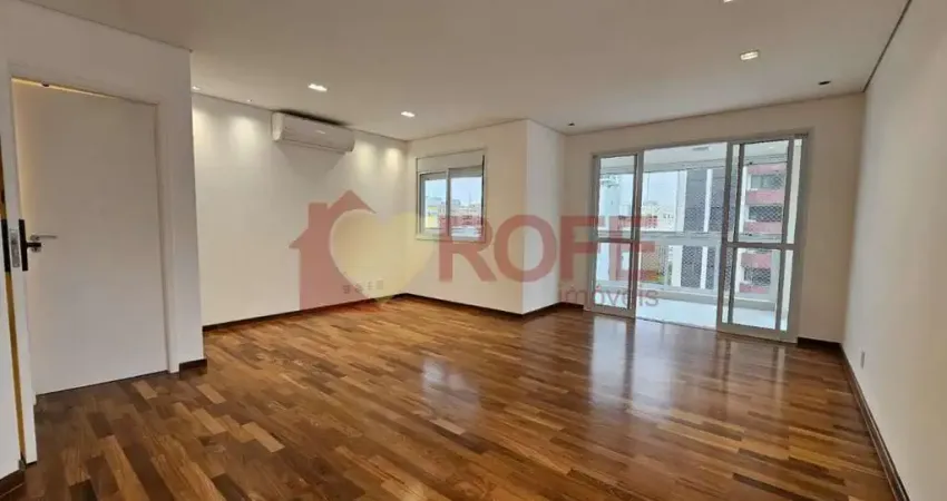 Apartamento reformado com 3 suítes, 2 vagas e com 124m² - moema