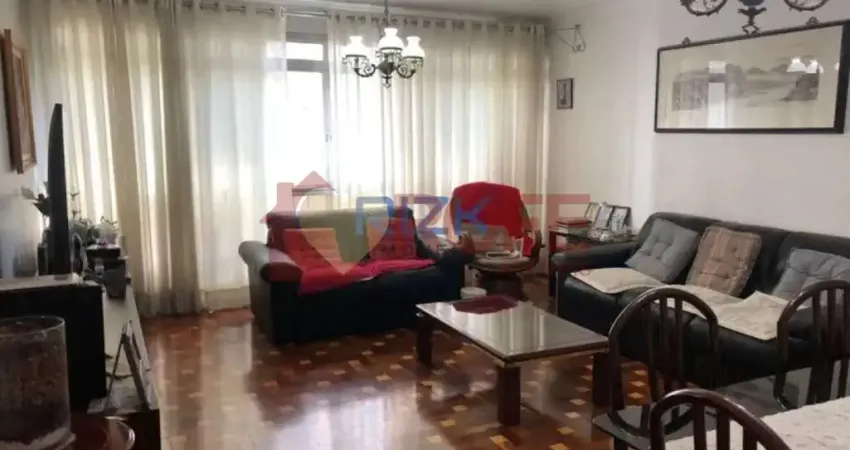 Apartamento 157m2, 3 dorm, 1 suíte, 1 vaga. *seu novo capítulo começa aqui*