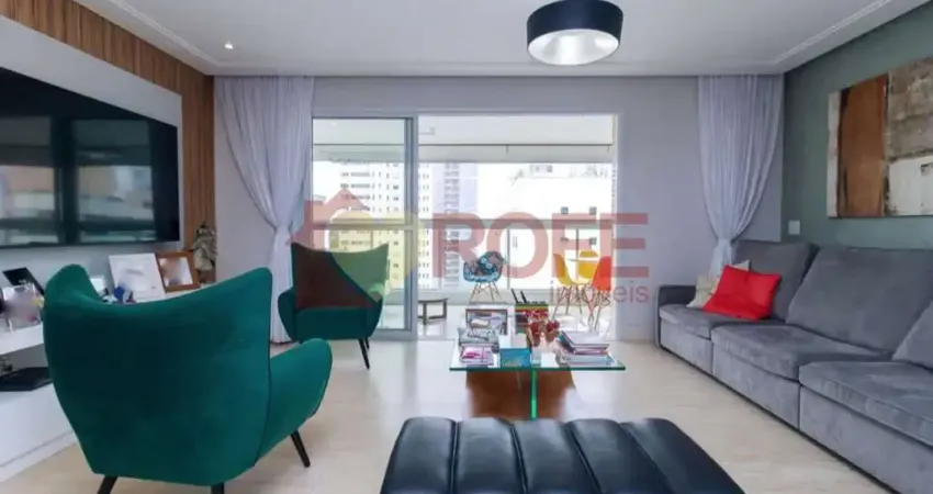 Apartamento de 142 m² com 3 quartos, 2 suítes e 3 vagas à venda no coração do Campo Belo.