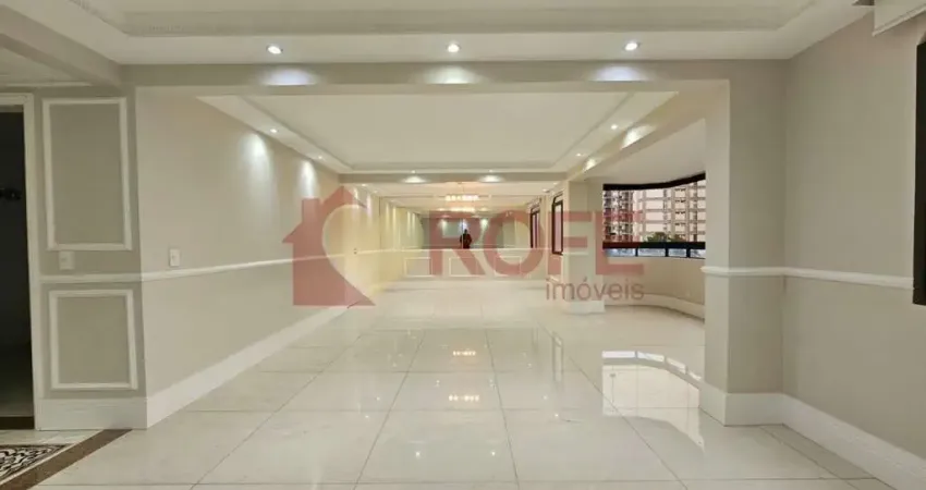 Apartamento com 4 dormitórios, 3 suites, 3 vagas e com 210 m² - moema