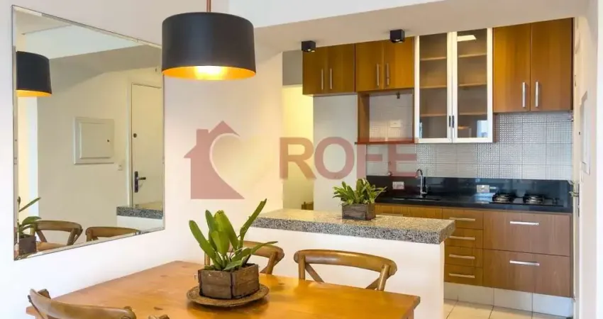 Apartamento em excelente localização da aclimação! possui 60 m2, com varanda e sala