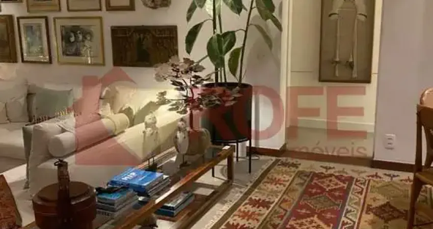 Apartamento reformado e exclusivo em moema - 138m² | 2 suítes | varanda