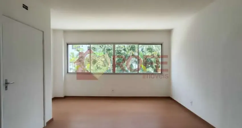 Apartamento 2 dormitórios sendo 1 suíte em moema pássaros, fora da rota aérea e perto do metrô.