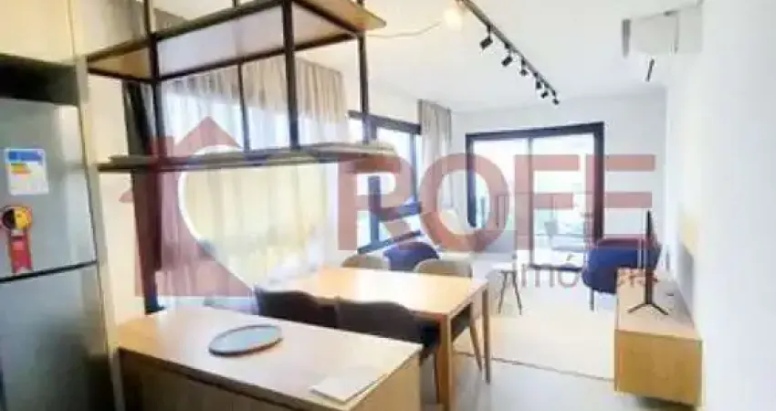 Apto mobiliado ao lado do metrô faria lima com 2 suítes e 2 vagas em pinheiros