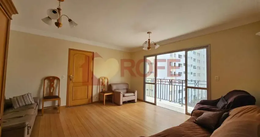 Apartamento com 3 dormitórios, 1 suíte, 1 vaga e com 108m² - Moema