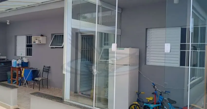 Casa Térrea em Portal Giardino 03 dormitórios sendo 02 suites + edicula