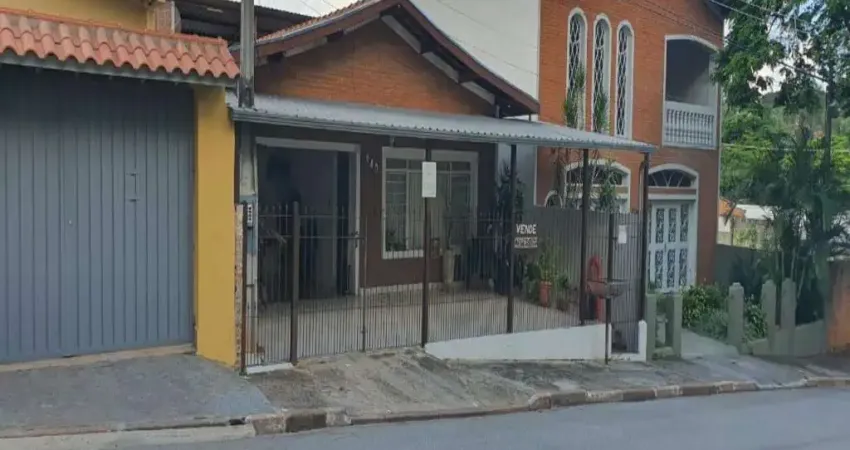 Casa à venda no Centro em Vinhedo/SP