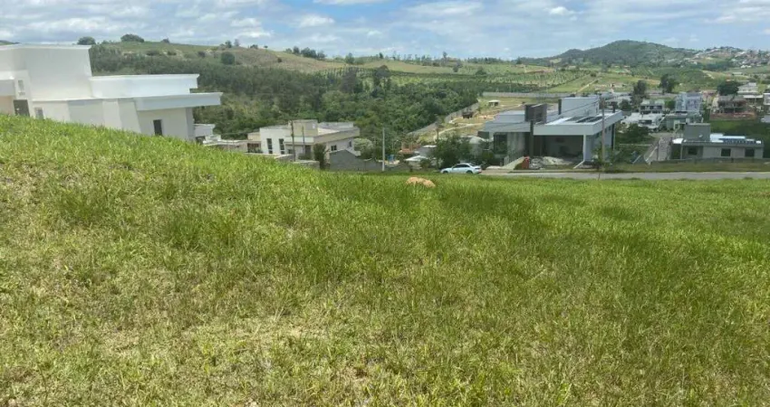 Terreno a venda no condomínio campo de Toscana de alto padrão em vinhedo!!!