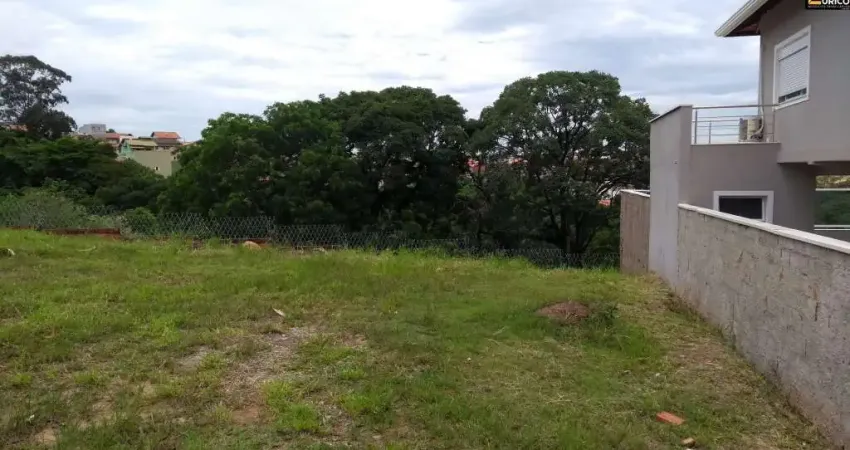 Terreno em Condomínio à venda no Condomínio Bosque dos Cambarás em Valinhos/SP