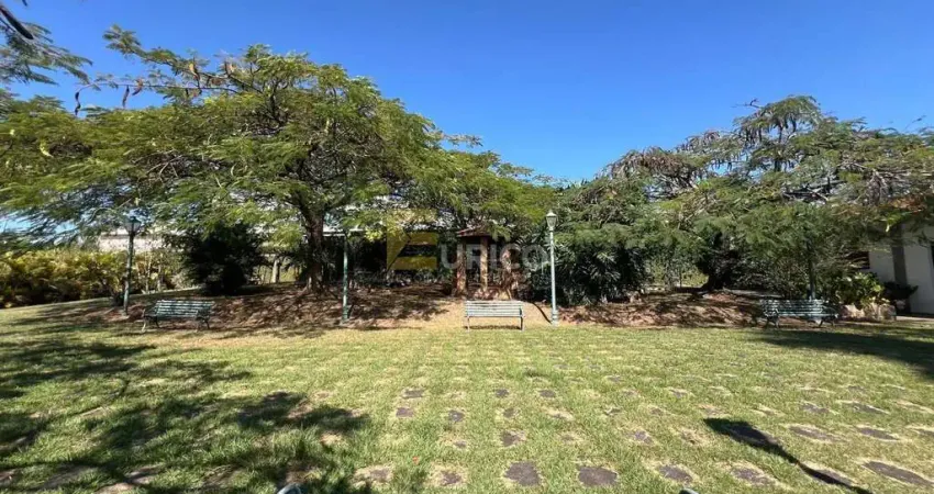 Casa em condomínio à venda no condomínio ypê dourado em valinhos/sp