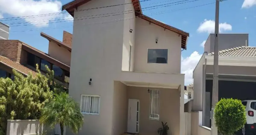 Casa em condomínio à venda no Condomínio Residencial Santa Clara em Valinhos/SP